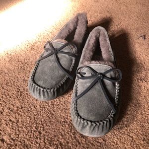 Ugg slippers size 7